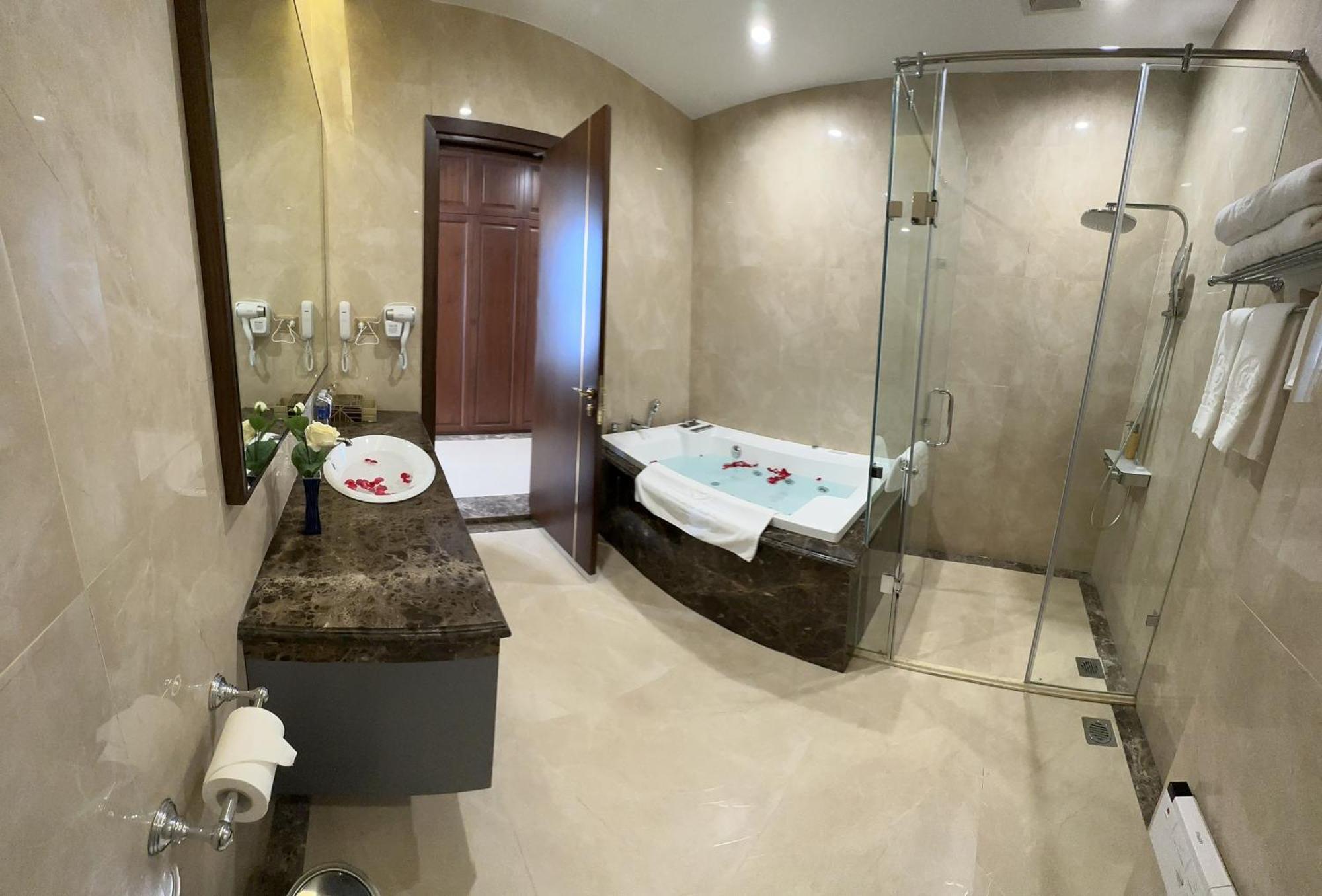 Kinh Bac Palace Hotel Bac Ninh Exterior photo
